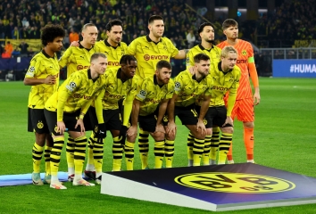 Dortmund: Huyền Thoại 'Vàng - Đen' và Đường Đua Thành Công Trong Bóng Đá Đức